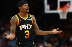 开云体育app-德国男篮爆冷马刺，布拉德利一己之力扛起全队