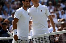 开云体育平台APP-法网逆转温网，阿尔卡拉斯扛起全队