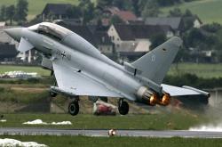 开云体育官网-破局，当伯纳乌的金色雨遇上迈阿密的灼人火焰