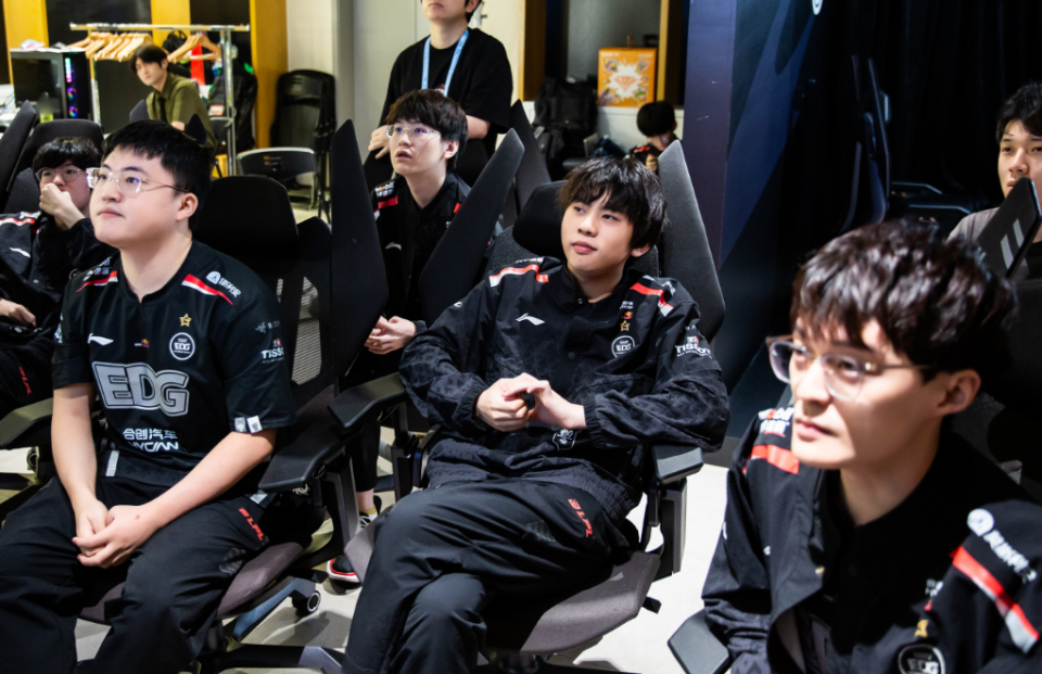 G2绝杀EDG,Uzi高光表现的简单介绍 G2绝杀EDG,Uzi高光表现的简单介绍