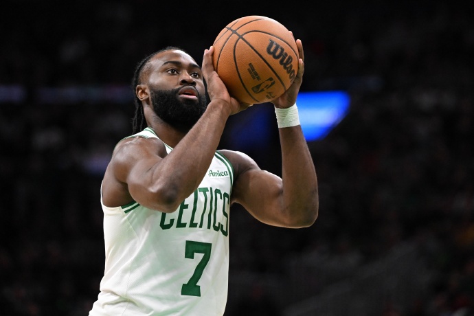 魔术强势公牛，杰伦·布朗统治全场