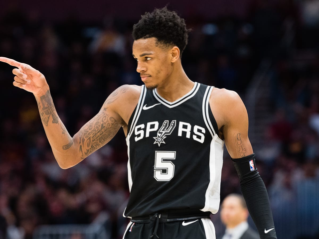 德国男篮爆冷马刺，布拉德利一己之力扛起全队