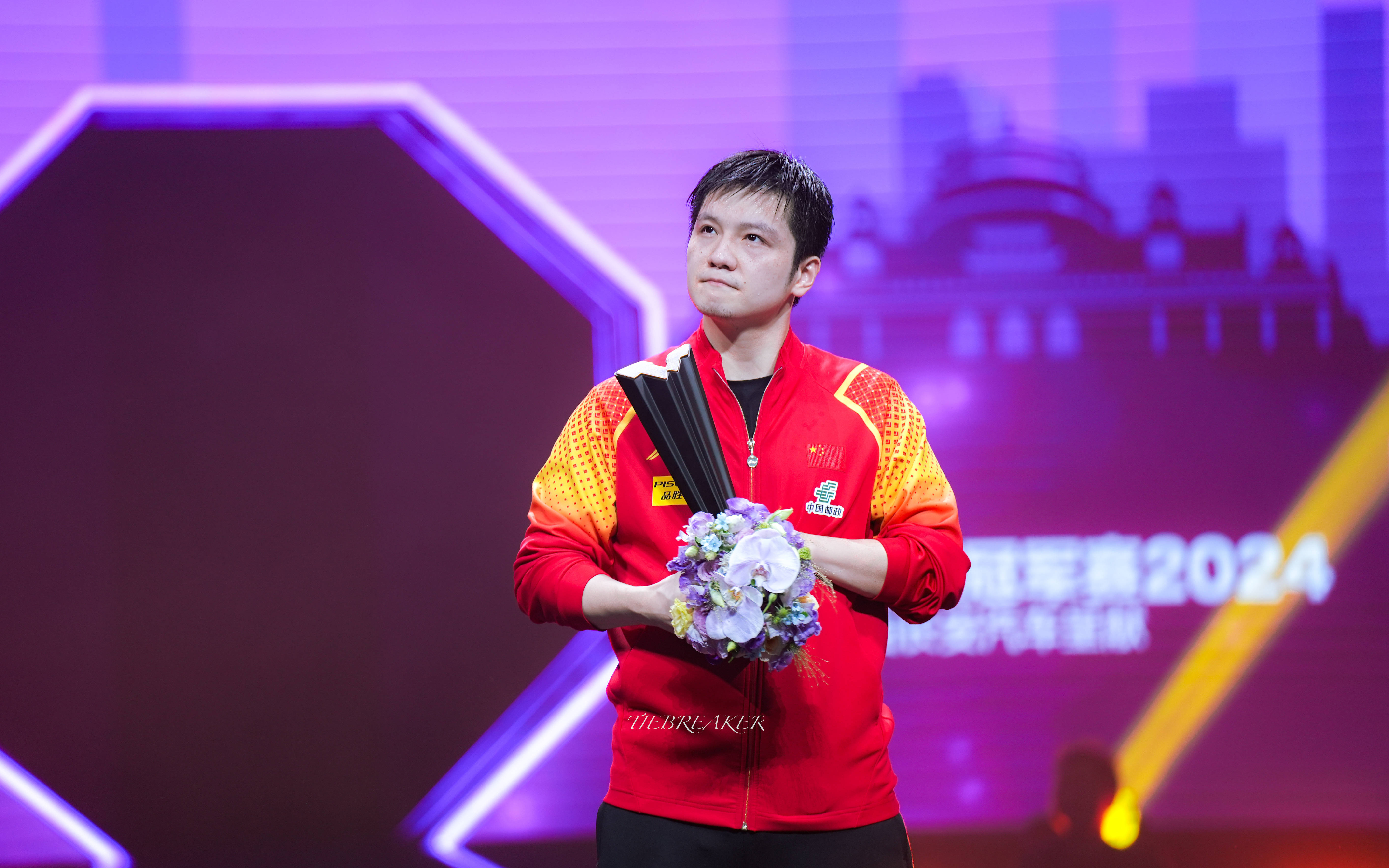 中国乒乓球队逆转瑞典乒乓球队，樊振东统治全场