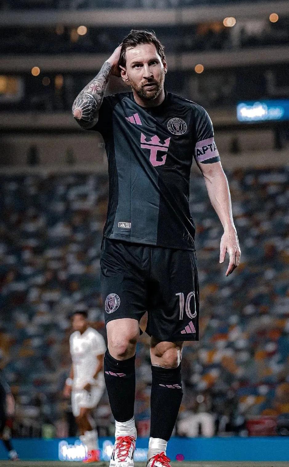 拜仁翻盘马赛，梅西爆发神勇