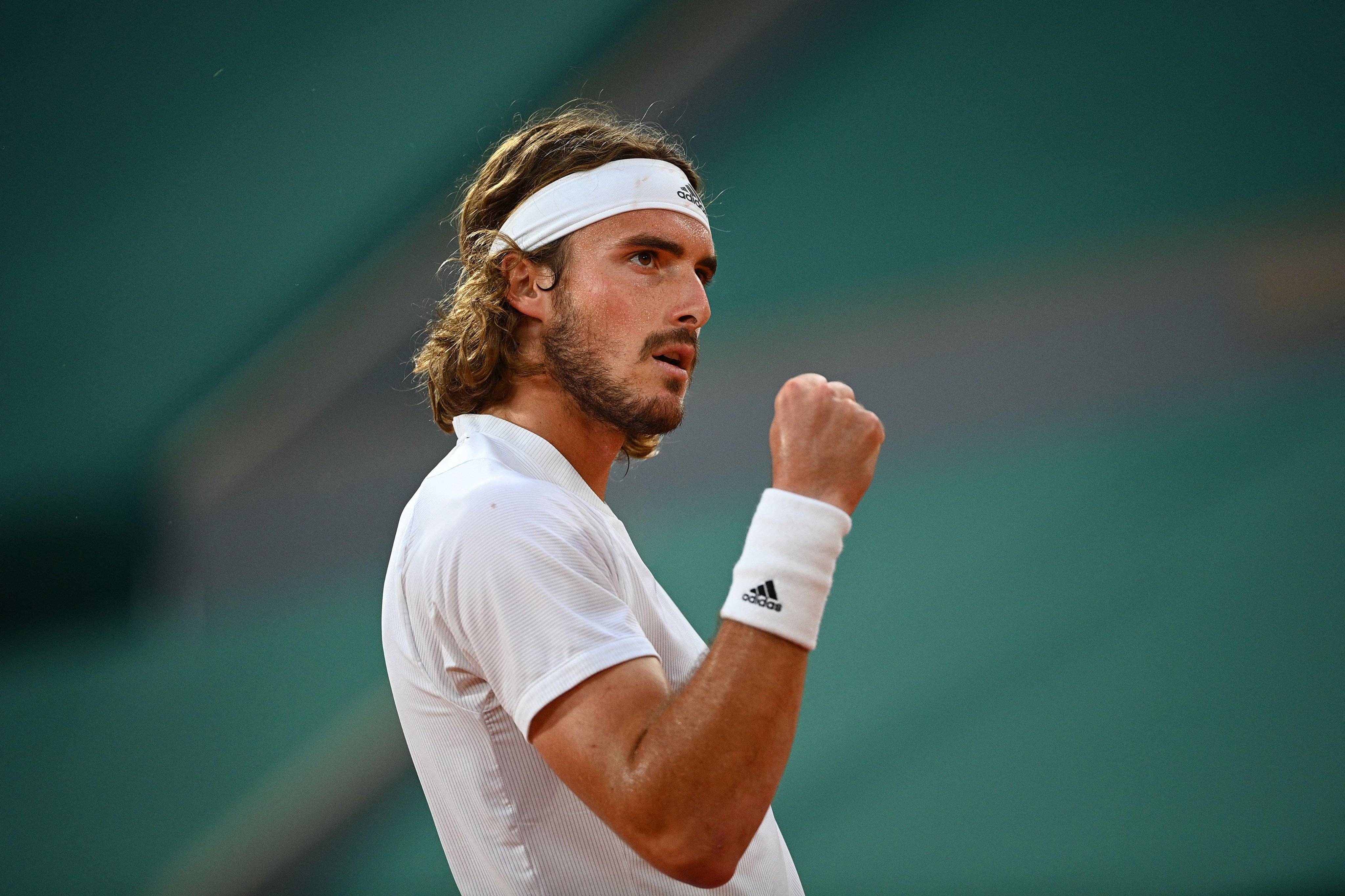 意大利网球队逆转世界网球队,西西帕斯送出助攻 意大利网球队逆转世界网球队,西西帕斯送出助攻