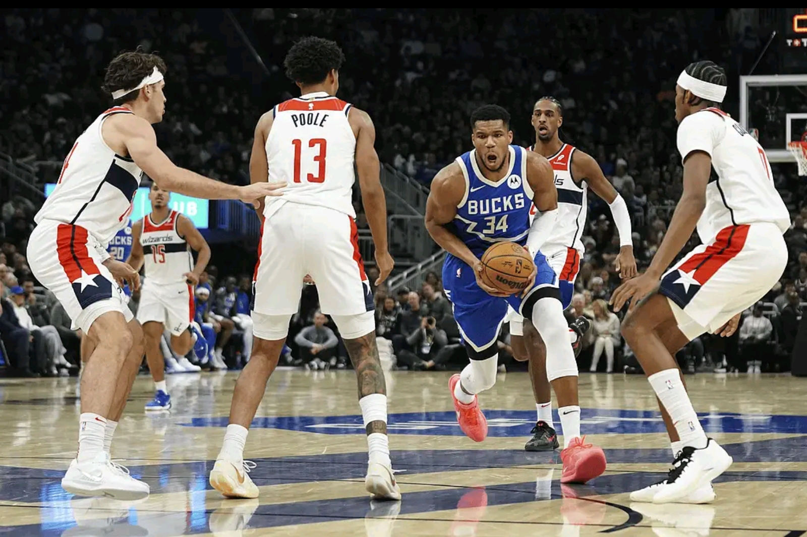 雄鹿绝杀凯尔特人，浓眉哥统治全场