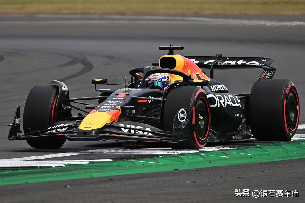 哈斯车队鏖战雷诺车队，维斯塔潘点燃赛场