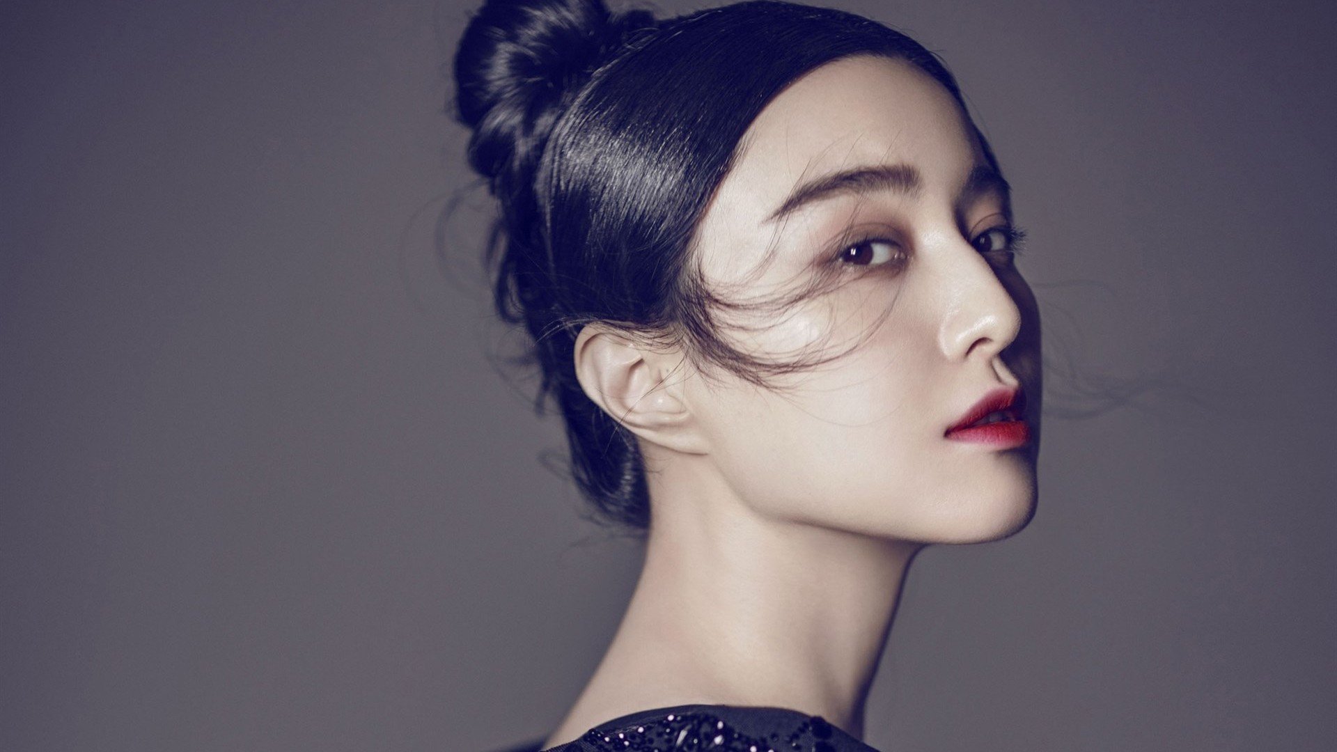 从泥泞中盛开，格列兹曼一瞬光华，巴萨逆转的永恒美学