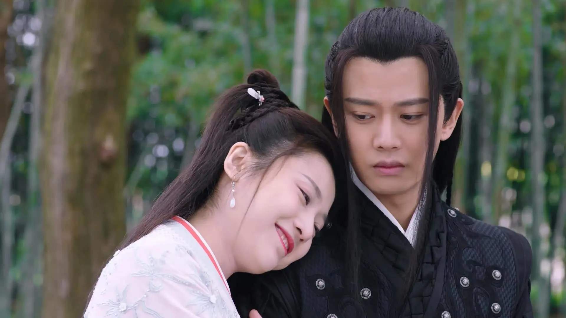 塞恩斯统治全场,红牛二队逆转迈凯伦谱写新篇章