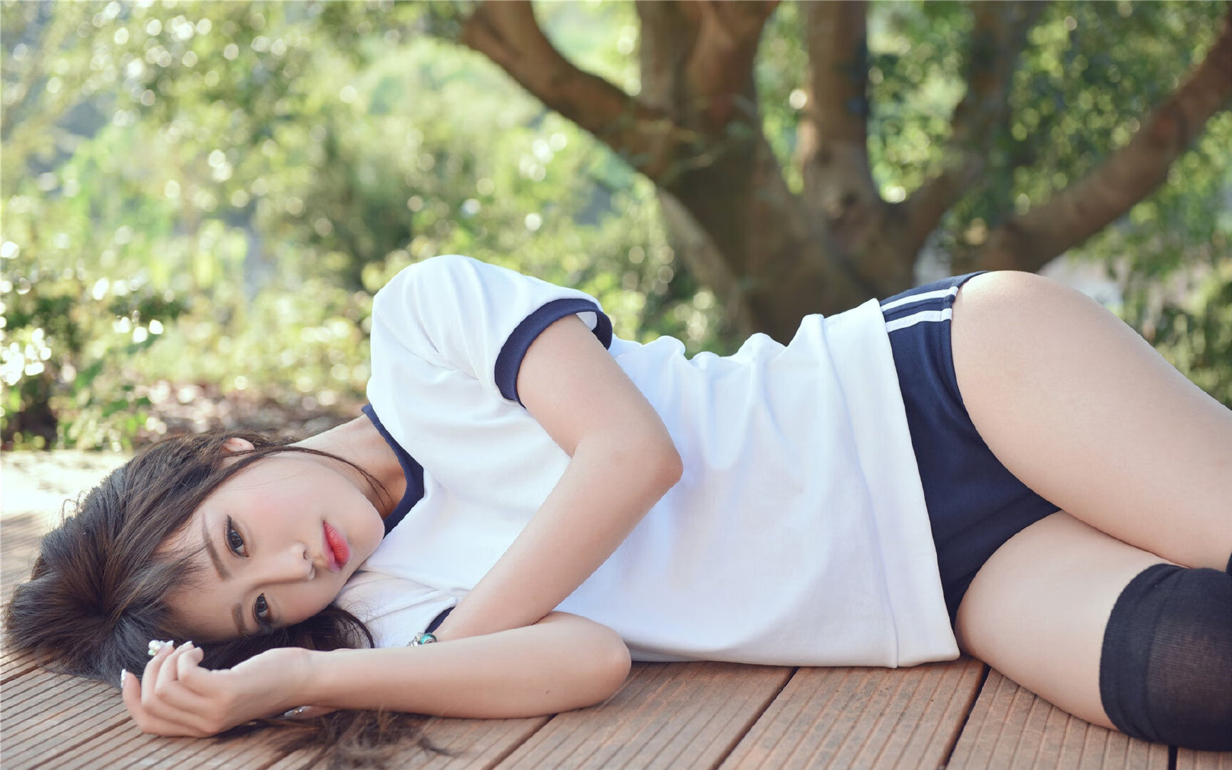 当巨人倒下，安哥拉爆冷拜仁，伊布书写足球唯一性的史诗