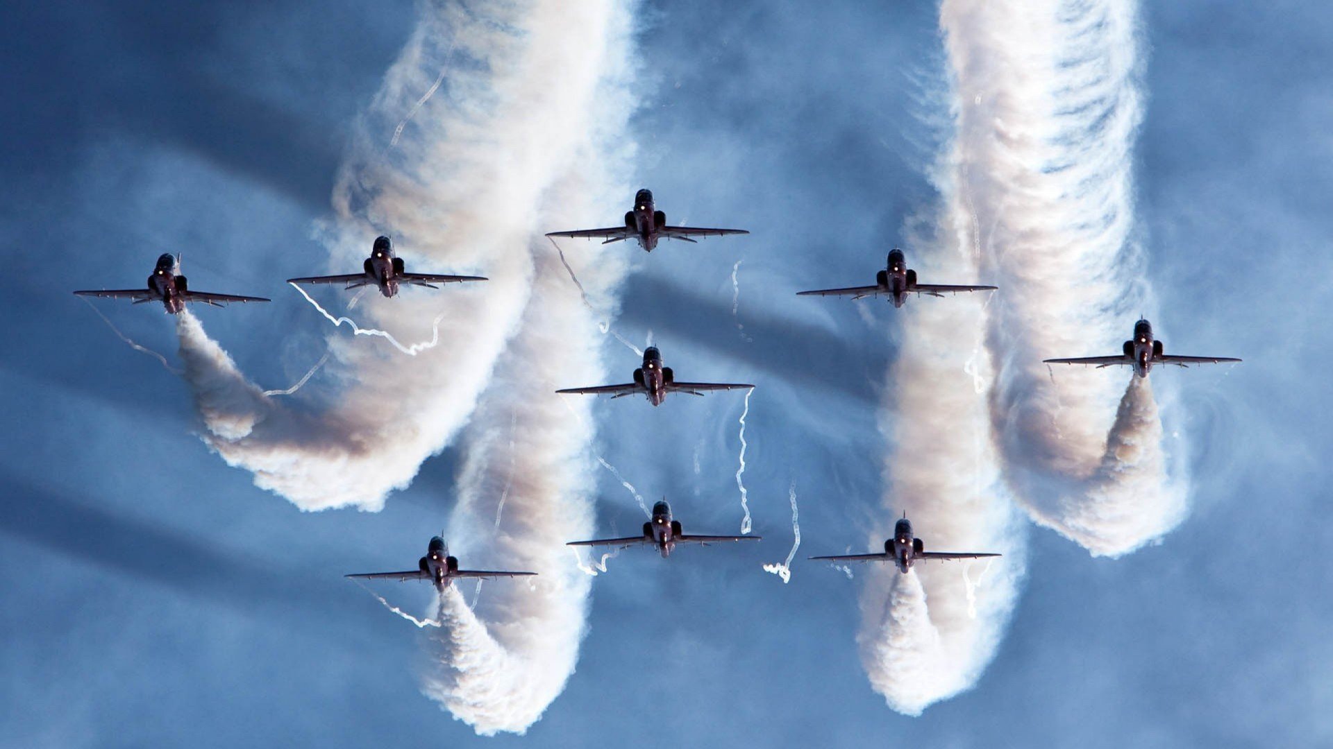 足球场上打篮球，当勒布朗·詹姆斯成为欧冠决赛的节拍器