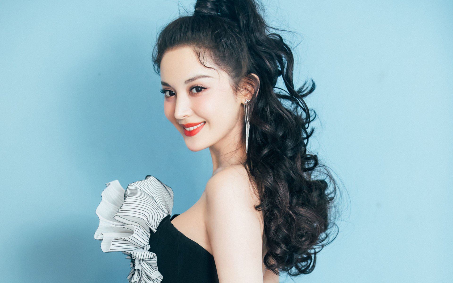 算法、众神与血肉之躯，当美国血拼希腊遇见萨拉赫接管比赛